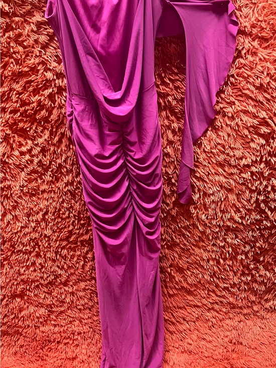 Fashion Nova Dresses & Skirts - Fashion Nova Ruched Magenta low back one sleeved Evening Dress Size Medium